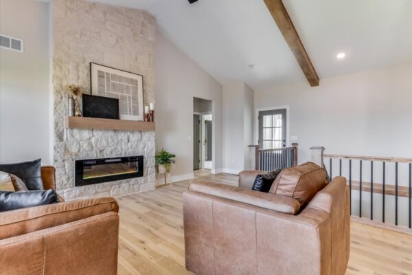 08-5742 N. Edwards Ct-08 08-5742 N. Edwards Ct-08
