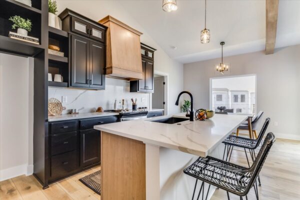 16-5742 N. Edwards Ct-16 16-5742 N. Edwards Ct-16