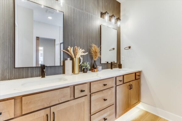 27-5742 N. Edwards Ct-27 27-5742 N. Edwards Ct-27