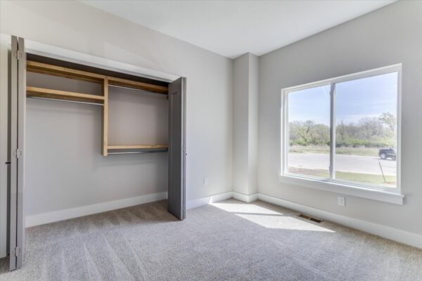 32-5742 N. Edwards Ct-32 32-5742 N. Edwards Ct-32