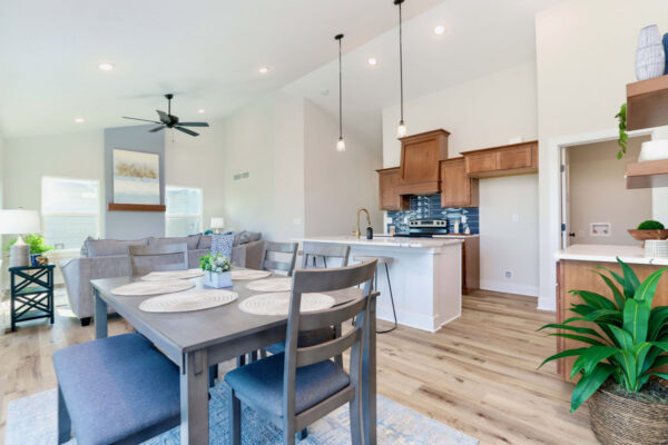 5440 N St Paul St (19) 5440 N St Paul St (19)