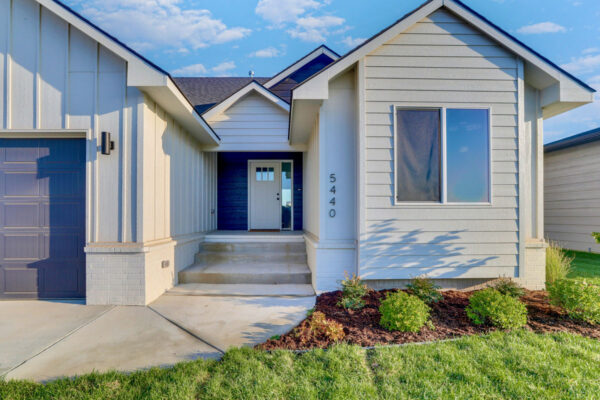 5440 N St Paul St (4) 5440 N St Paul St (4)